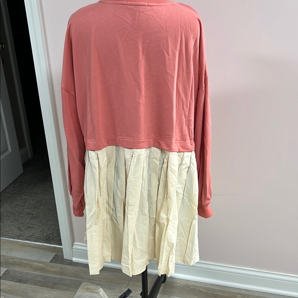 Elegant Two-Tone Mini Dress in Pink and Cream - Picture 4 of 6